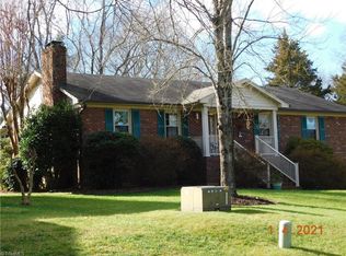 3661 Welch Cres, Winston Salem, NC 27127