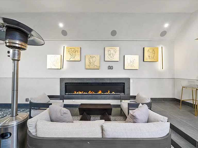 840 California Ave — Photo 87