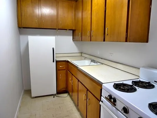 Sold by Brooklyn Heights Real Estate Inc | media 19