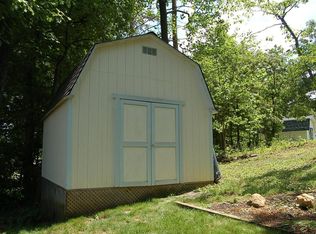 57 Beachmont Dr, Blue Ridge, VA 24064