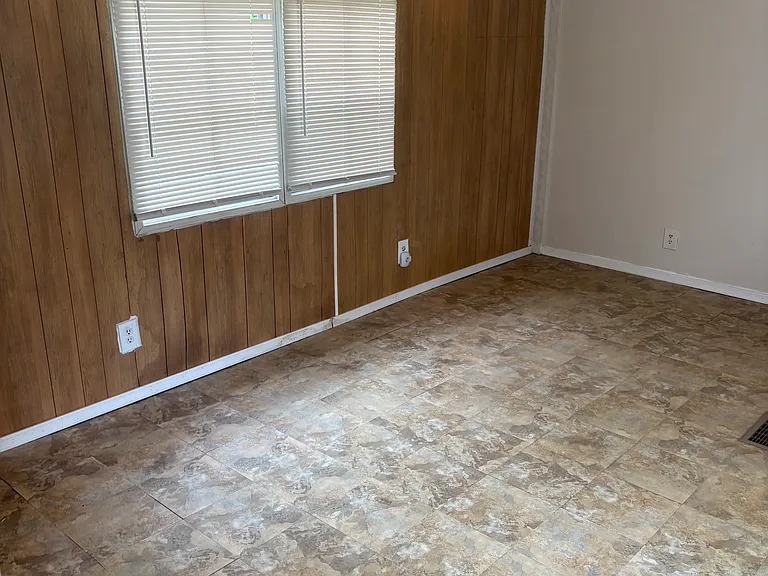311 Forest Ave — Photo 1