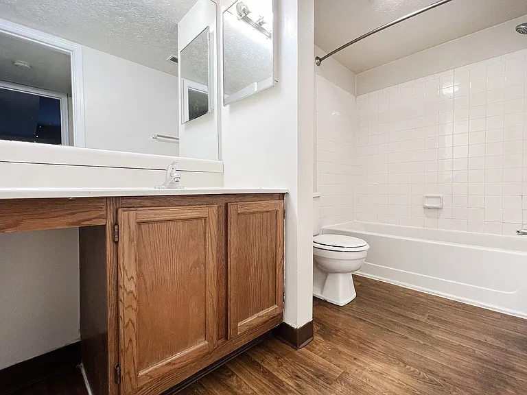 Deercross Apartments — Photo 95