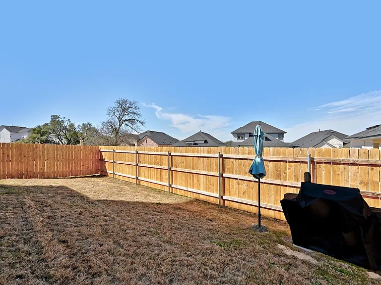 13004 Bloomington Dr — Photo 27