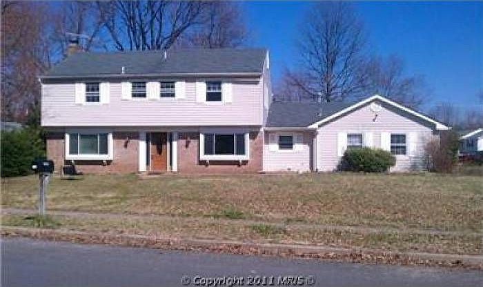 2nd image of 4117 Maureen Ln
