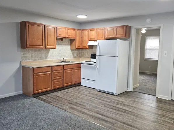 409 Green Valley Dr APT 45, Mount Vernon, IN 47620