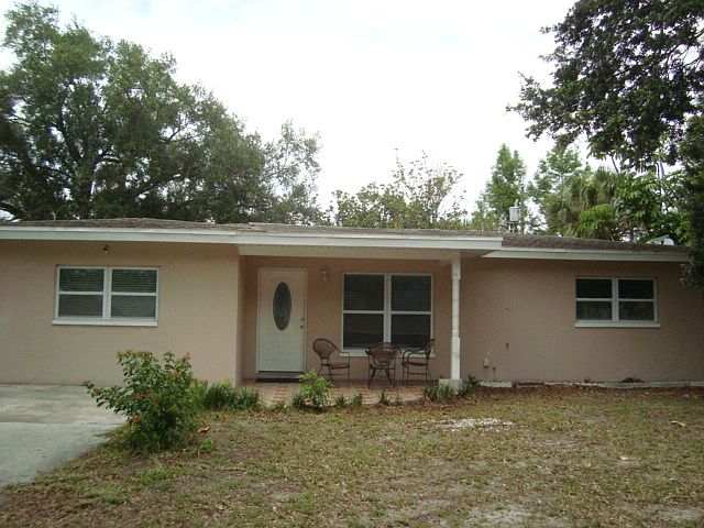 1st image of 2234 Rose Ln