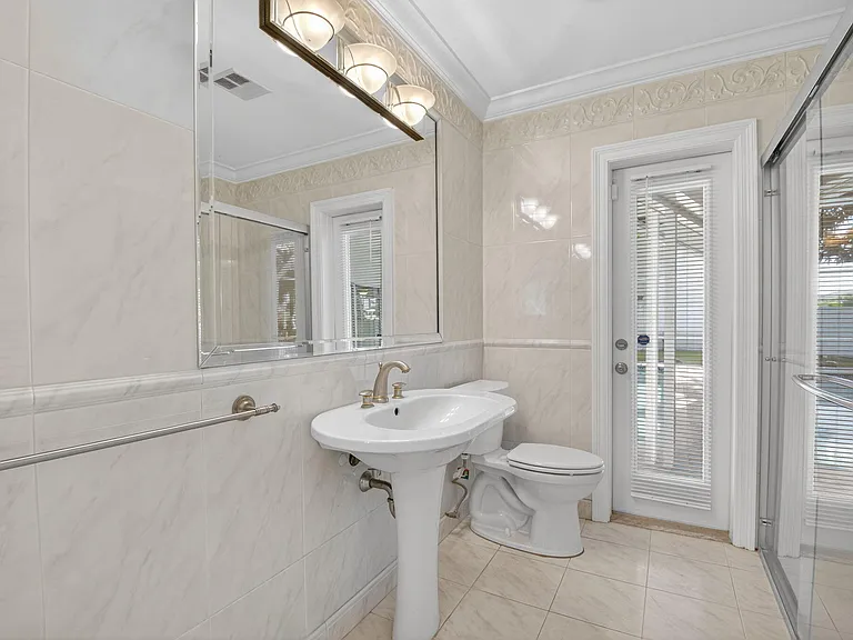 937 Banyan Dr — Photo 16