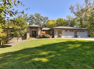 28747 Hickory Ridge Dr, Van Meter, IA 50261
