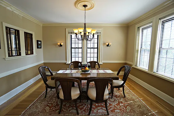 Sold by Anna Pinto Realty | media 40