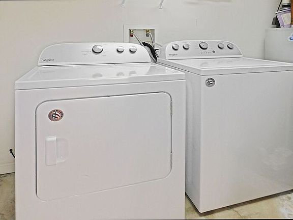3rd image of 45571 Catalina Ln
