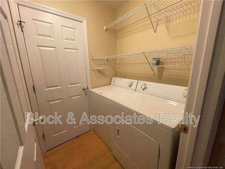 5097 Meadowland Ct — Photo 7