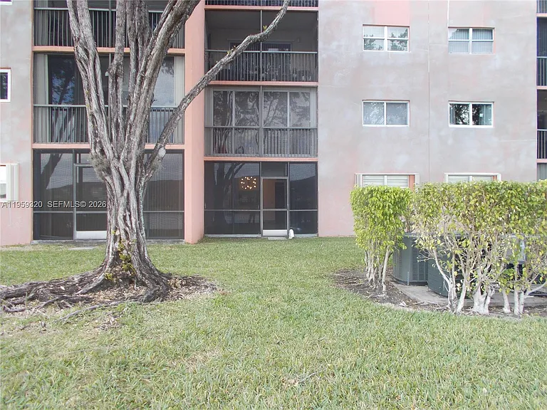 701 SW 141st Ave #110R — Photo 51