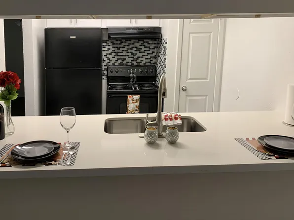 The Encore on Mustang