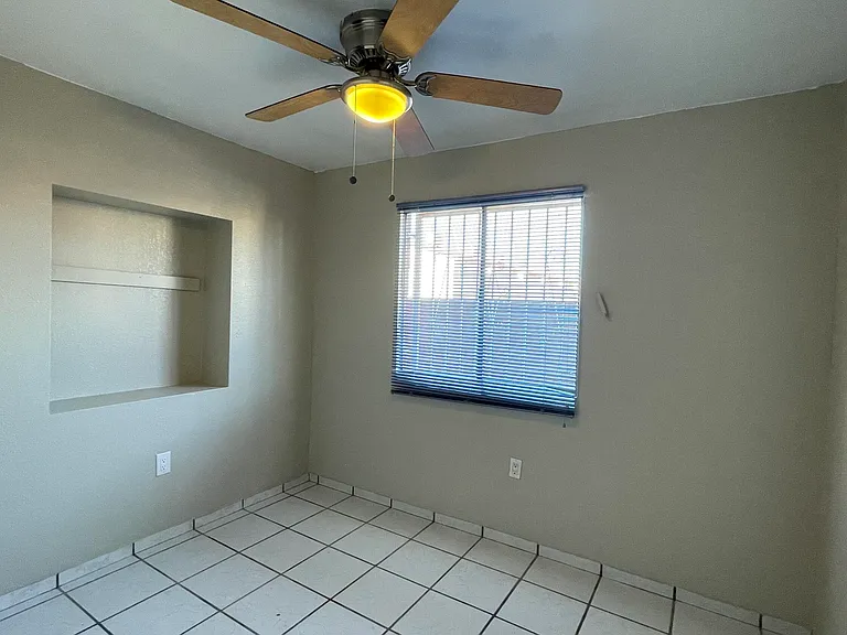 11040 Sunshine Ct — Photo 10