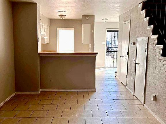 3rd image of 9503 Olde Towne Row