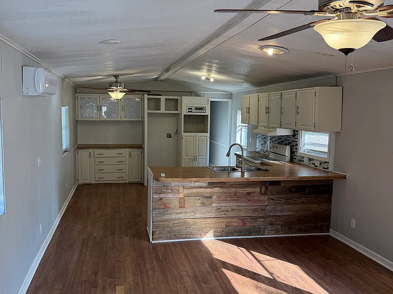 85 Dogwood Cir #12 — Photo 2