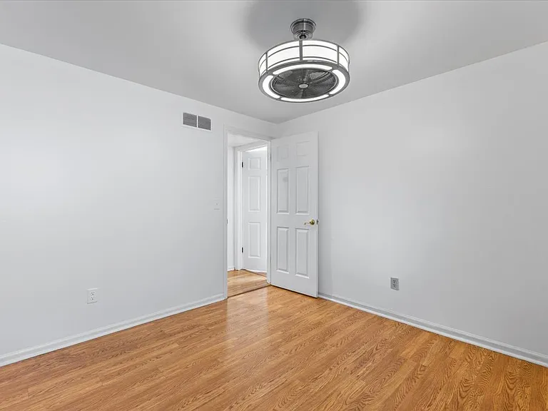 18129 Birch Dr — Photo 27