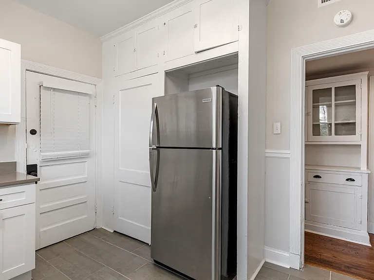 Park Terrace Apartments — Photo 4
