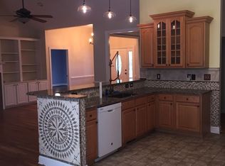 121 Westerly Rd, New Bern, NC 28560