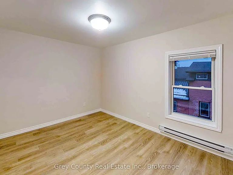 39 Main St E #B — Photo 8