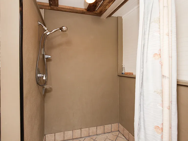 403 Crawford Rd #B — Photo 17