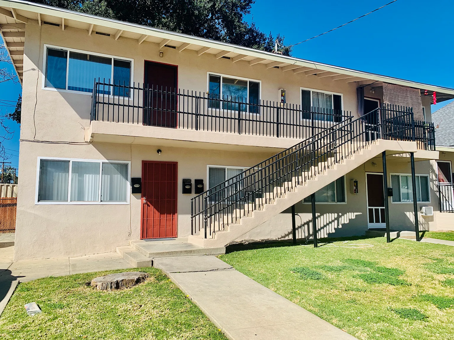 1 bed, 500 sqft, $1,800 — Photo 1