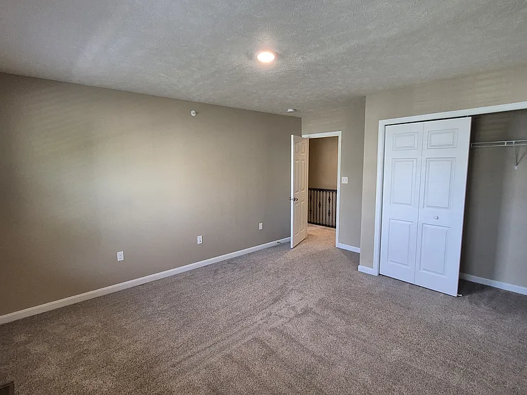 605 Alessia Ct — Photo 26