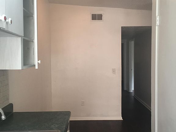 4th image of 8717 Mandarine Pl #A-b