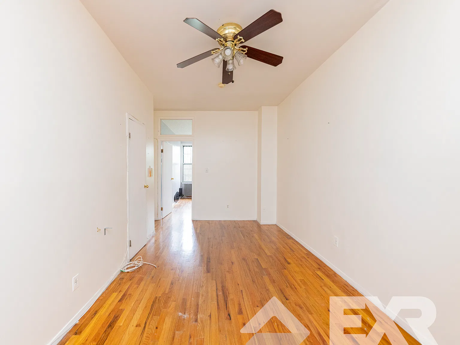241 Irving Avenue — Photo 2