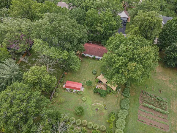 337 Winter Dr, Saint James, MO 65559