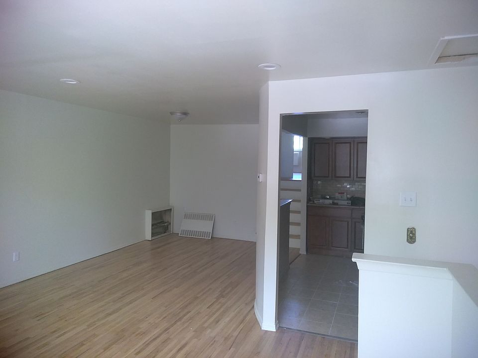 1st image of 649 E 77th St #2