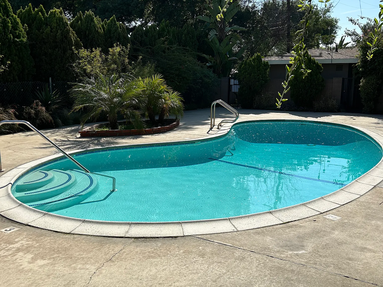 THE CLAREMONT — Photo 3