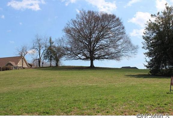 2nd image of 168 Majestic View Ct
