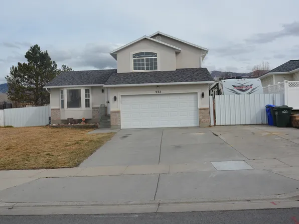 932 N 1250th St E, Tooele, UT 84074