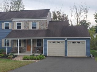 2312 Cassard Cir, Gilbertsville, PA