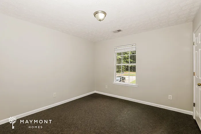 425 Misty Brook Ct — Photo 10