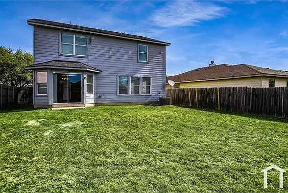 102 Blanco Woods Blvd — Photo 23