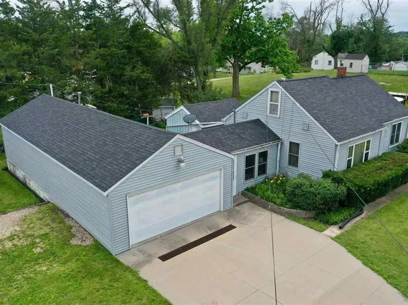 6573 Mount Vernon Rd SE, Cedar Rapids, IA 52403