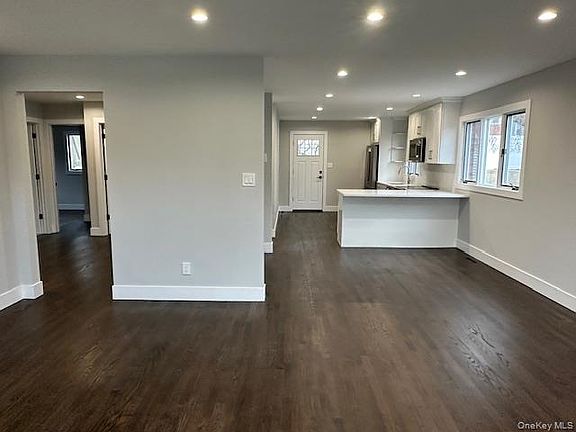 2nd image of 5 Linwood Rd N Floor 1