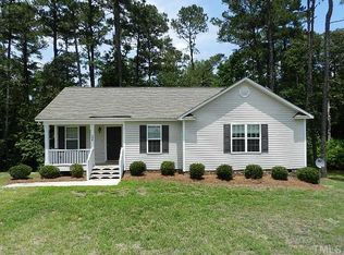 208 Saw Mill Dr, Four Oaks, NC 27524