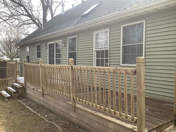 4th image of 1581 Park Dr