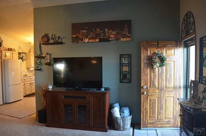 209 S Dacona Dr — Photo 11