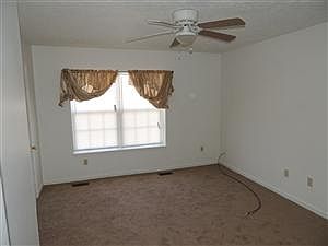 5th image of 807 Fairland Ave