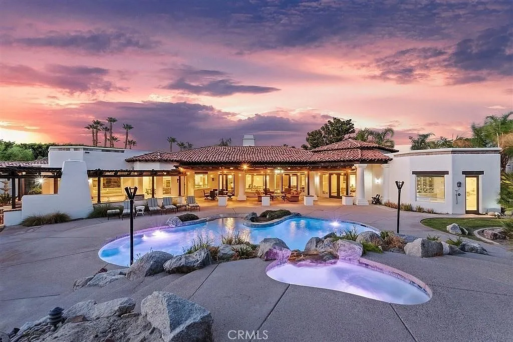 5 bed, 5.5 bath, 5210 sqft, $12,999 — Photo 1