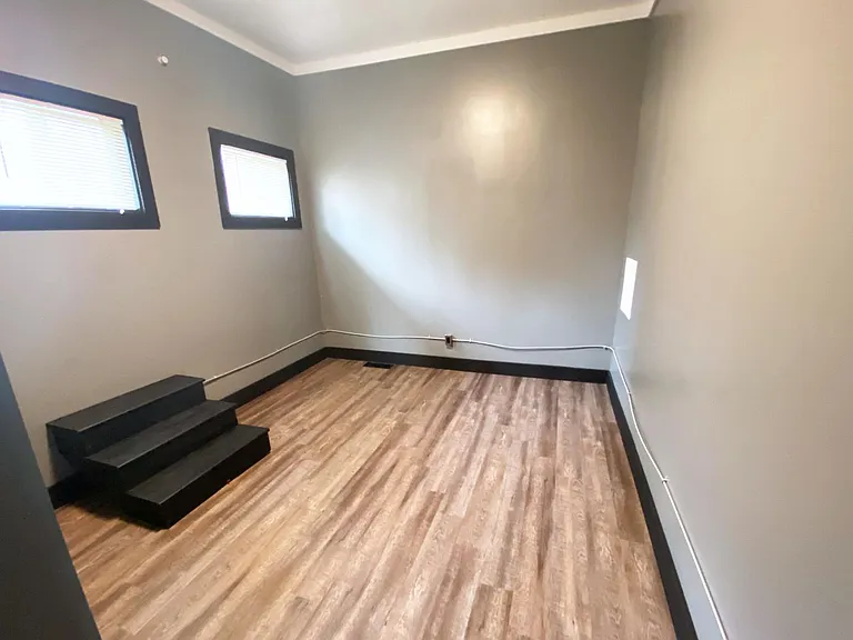 1 Mound St — Photo 7