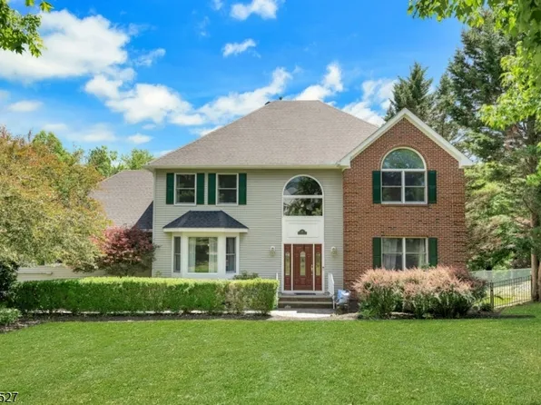55 Delaware Ave, Long Hill Twp., NJ 07980