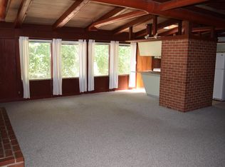 1441 W 19th St, Lawrence, KS 66046