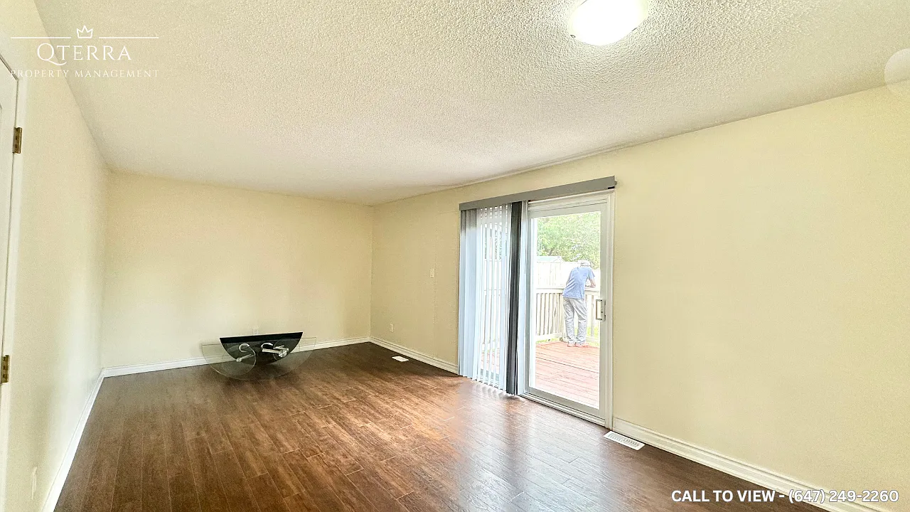 5 bed, 1400 sqft, $3,195 — Photo 1
