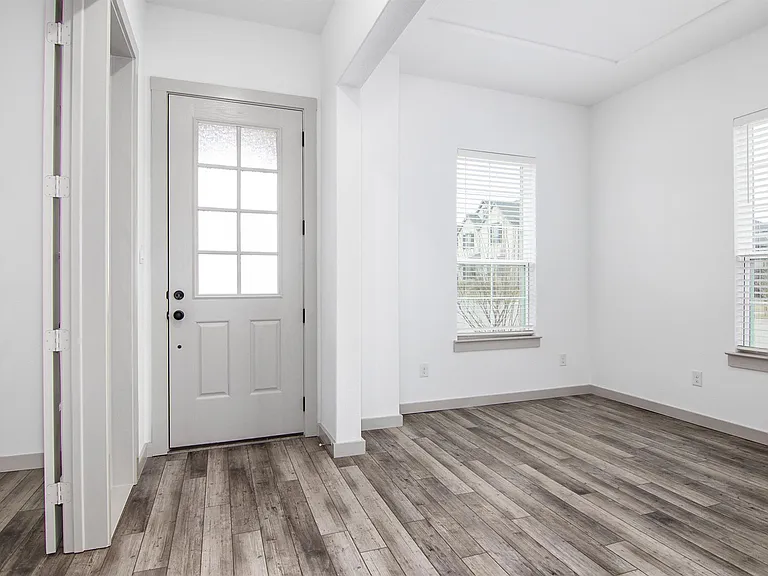 4549 English Maple Dr — Photo 3