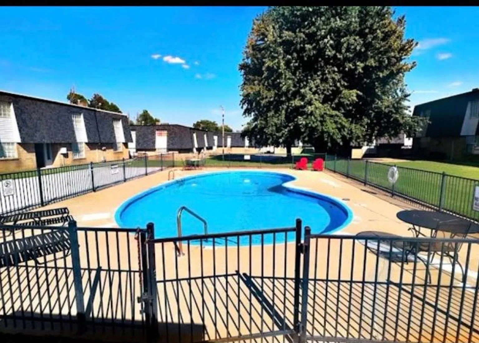 Jasper Gardens Apartments of Bethany — Photo 1